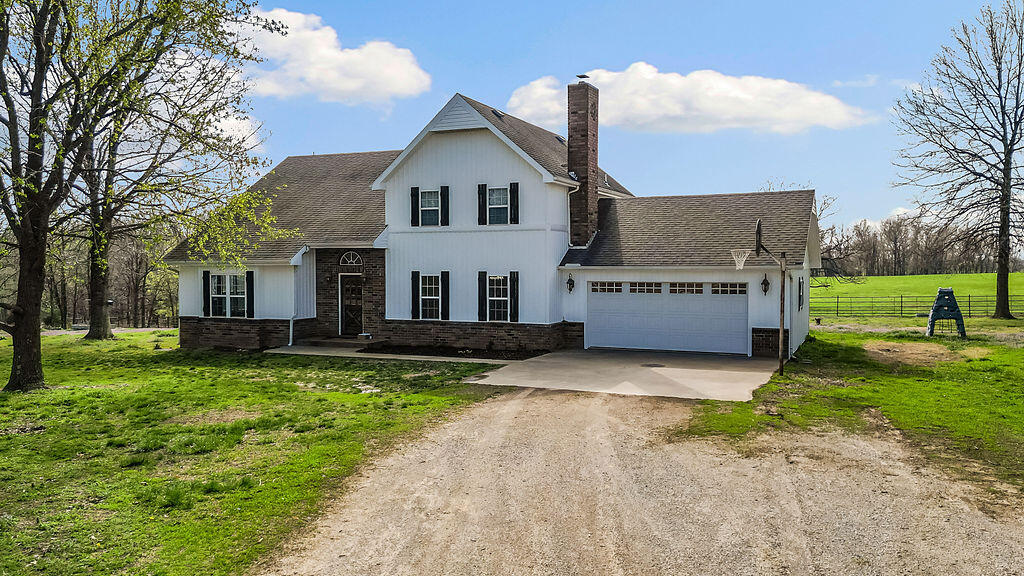 188 Lonestar Road Property Photo 3