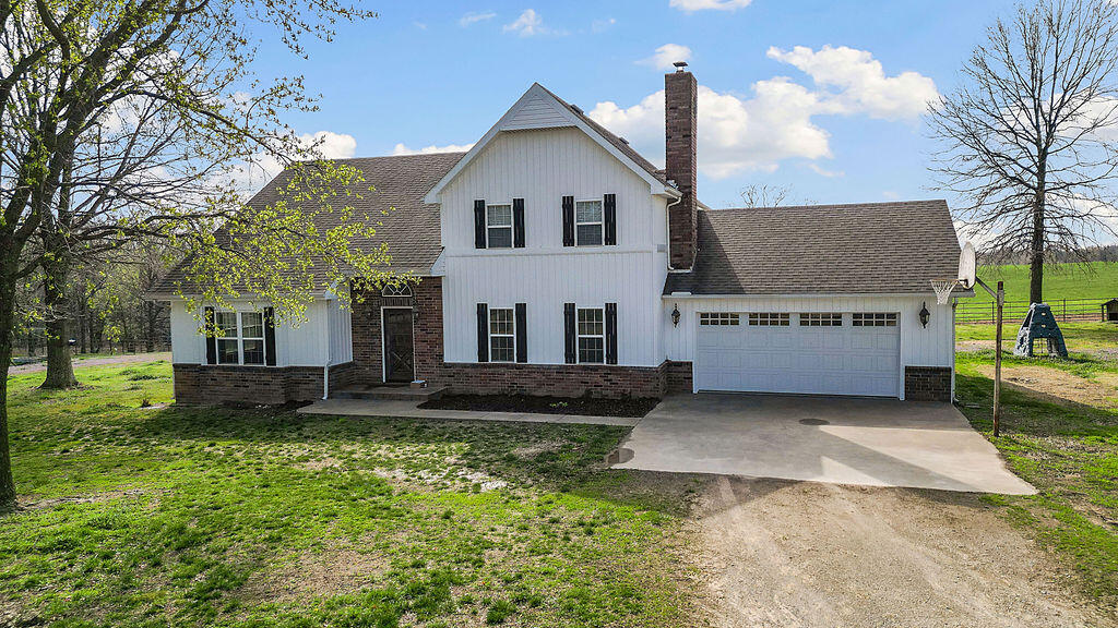 188 Lonestar Road Property Photo 6
