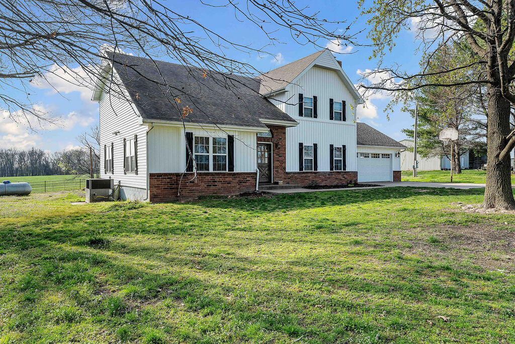 188 Lonestar Road Property Photo 7