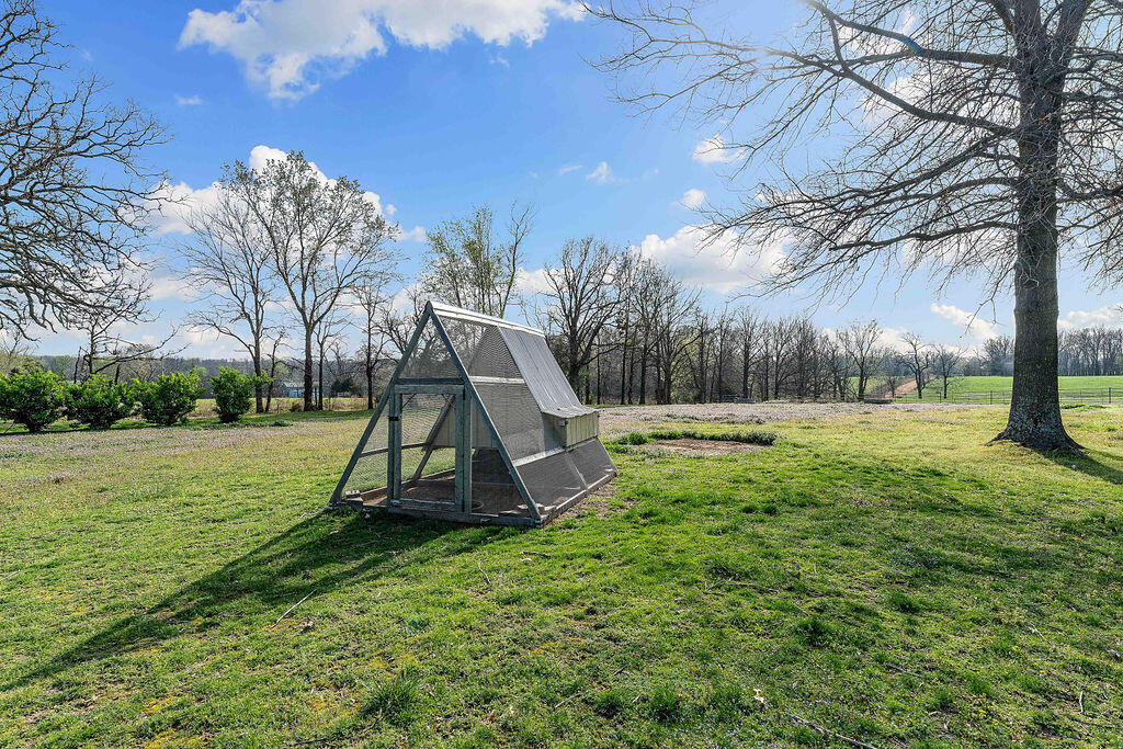 188 Lonestar Road Property Photo 13