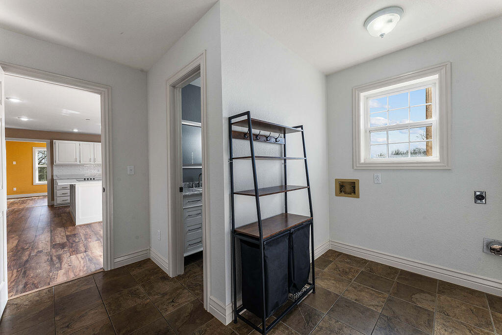 188 Lonestar Road Property Photo 29
