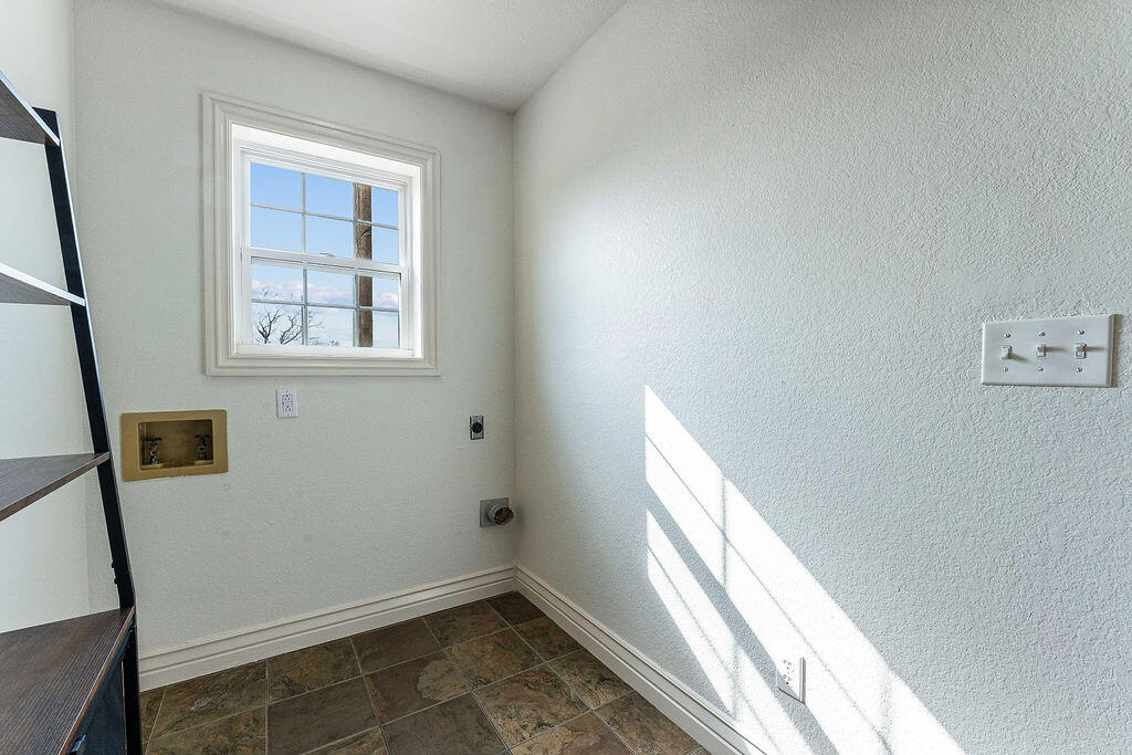 188 Lonestar Road Property Photo 30