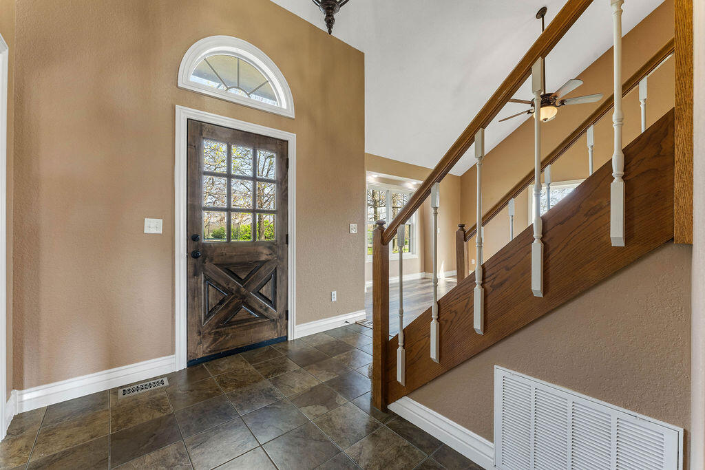 188 Lonestar Road Property Photo 33