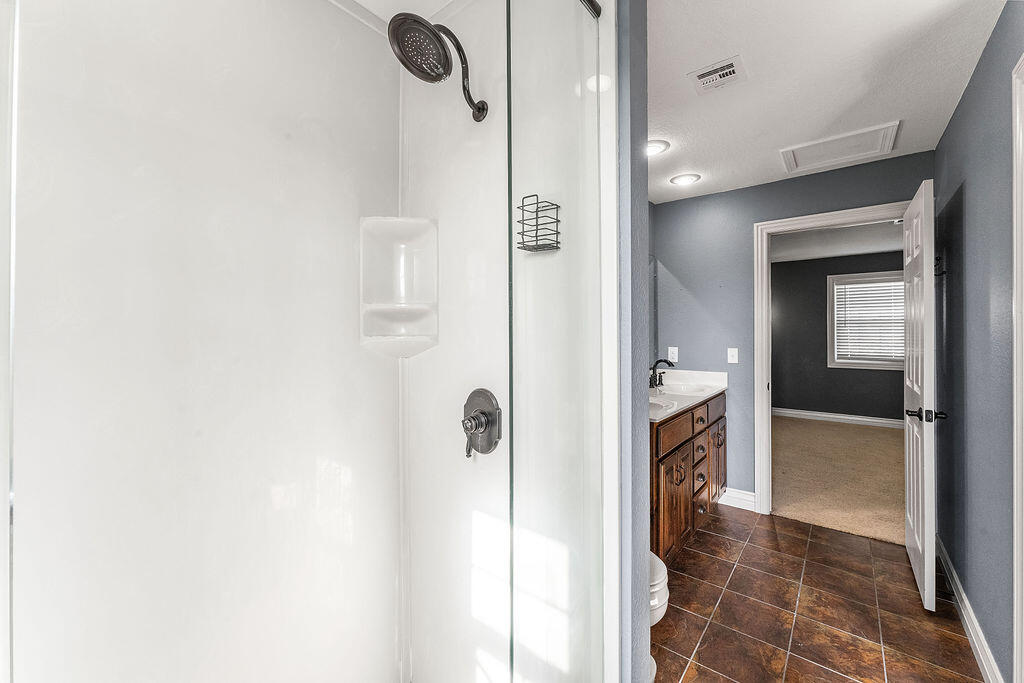 188 Lonestar Road Property Photo 38