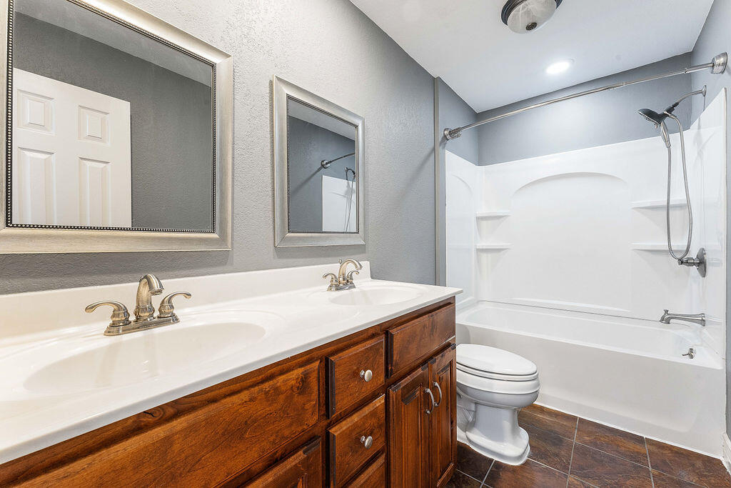 188 Lonestar Road Property Photo 43