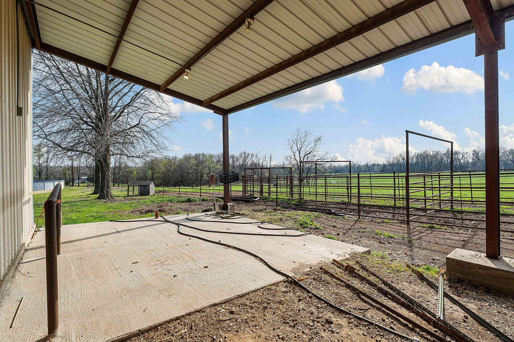 188 Lonestar Road Property Photo 52