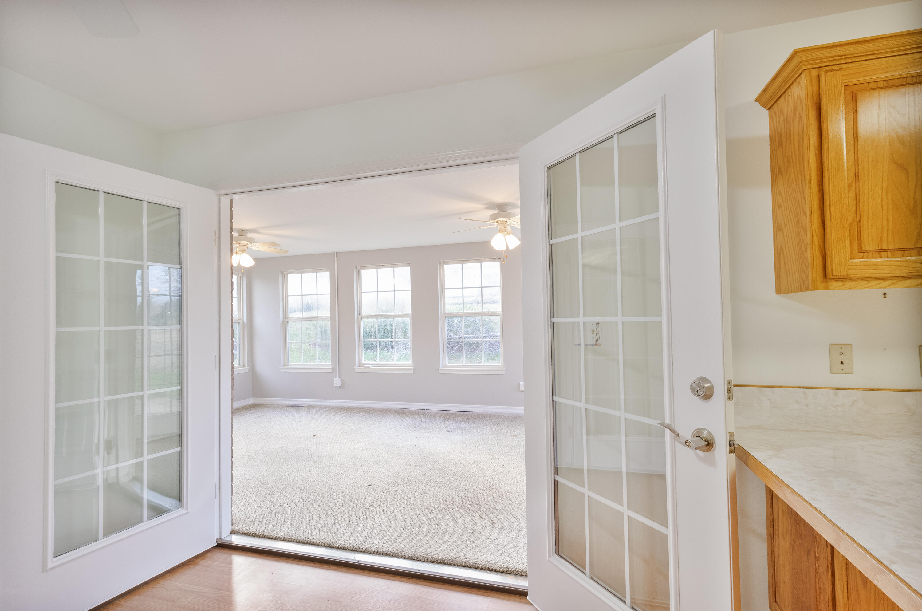 107 North Spring Street Property Photo 8