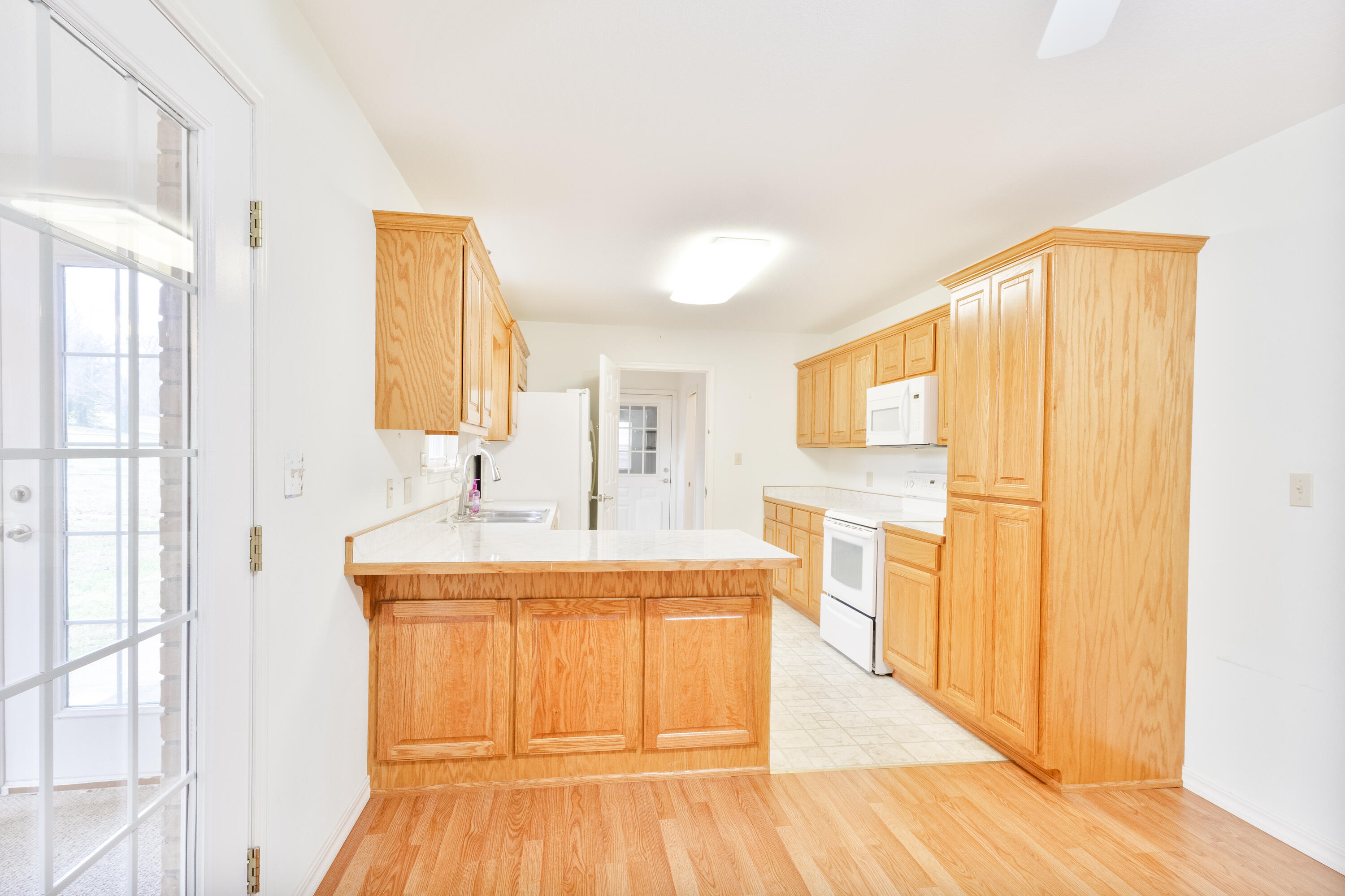 107 North Spring Street Property Photo 11