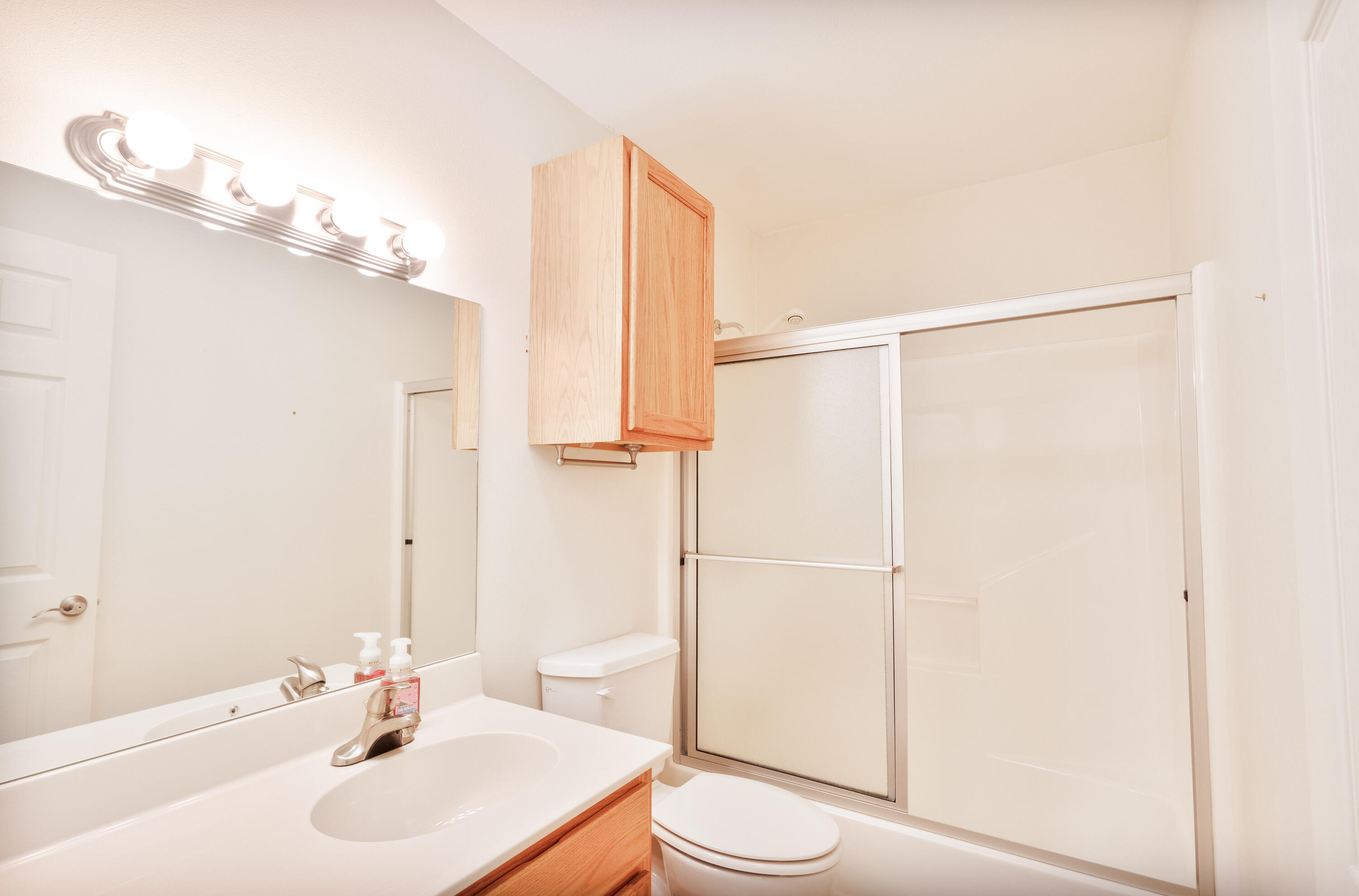 107 North Spring Street Property Photo 14