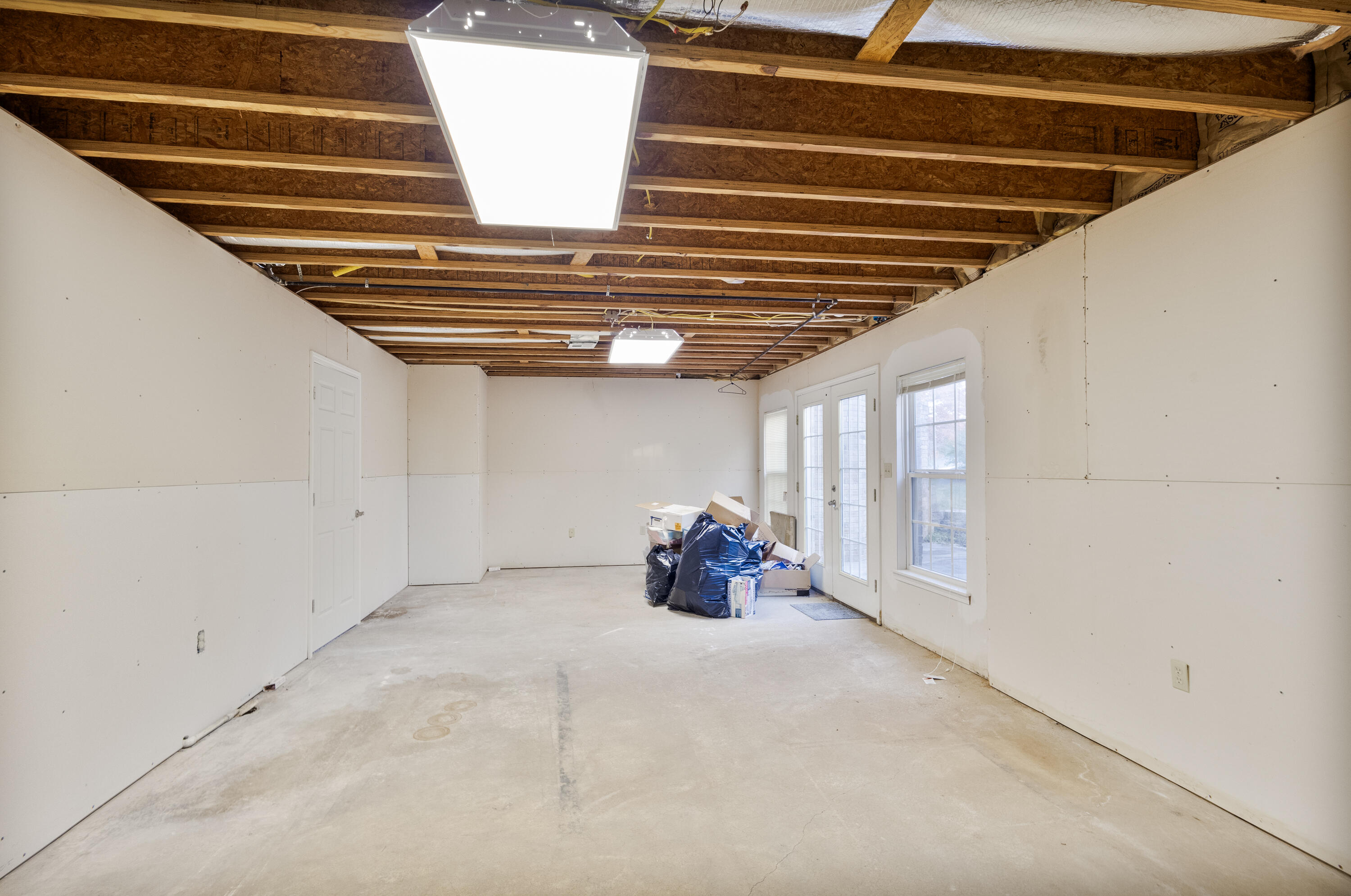 107 North Spring Street Property Photo 18