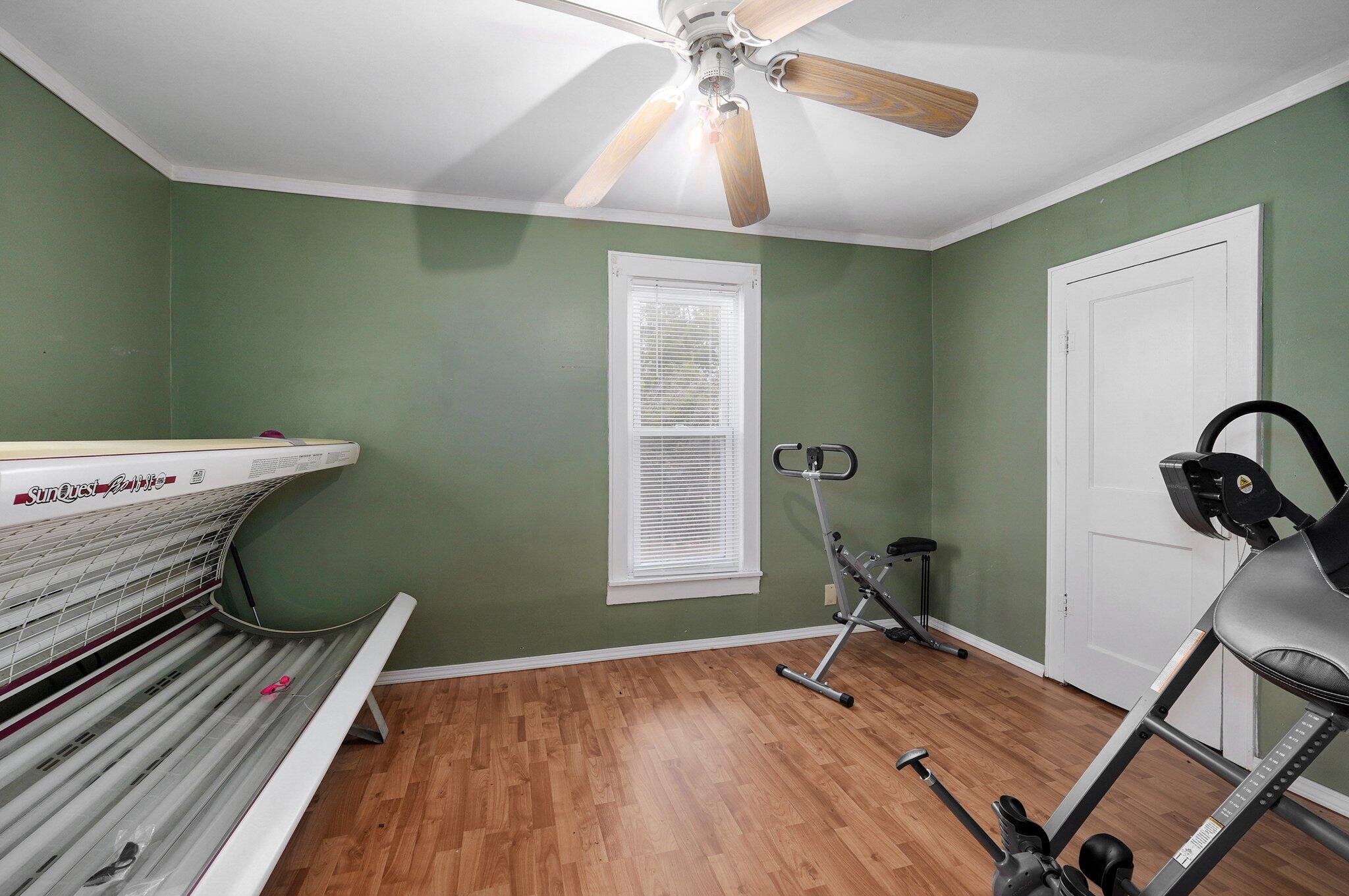 527 East South Street Property Photo 16