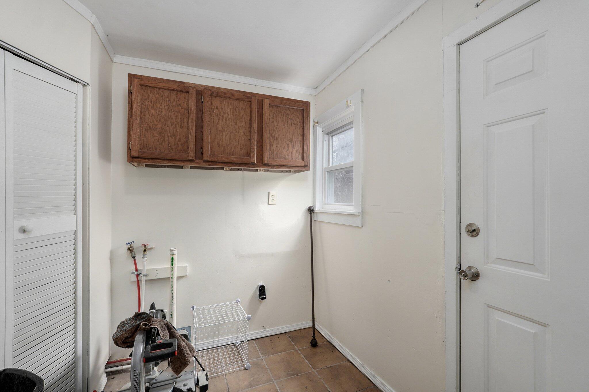 527 East South Street Property Photo 17
