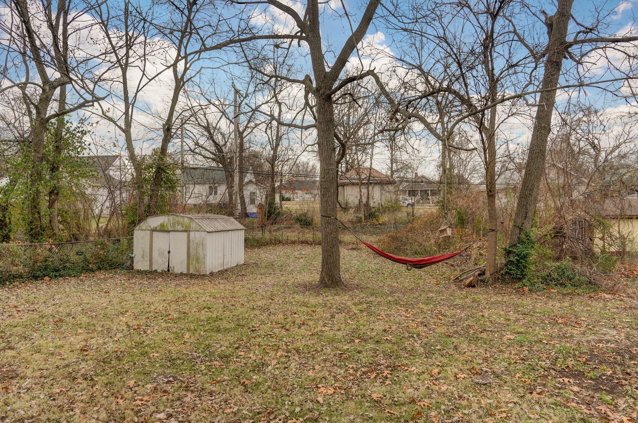 527 East South Street Property Photo 22