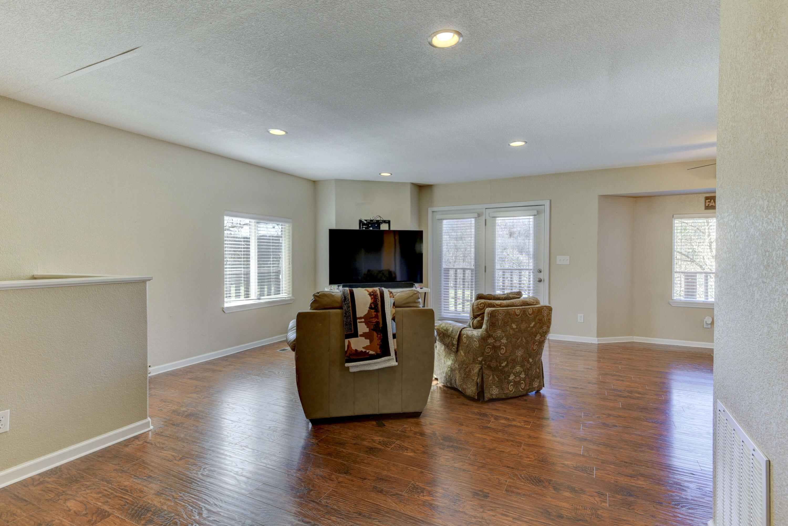 4676 Route Jj Property Photo 7