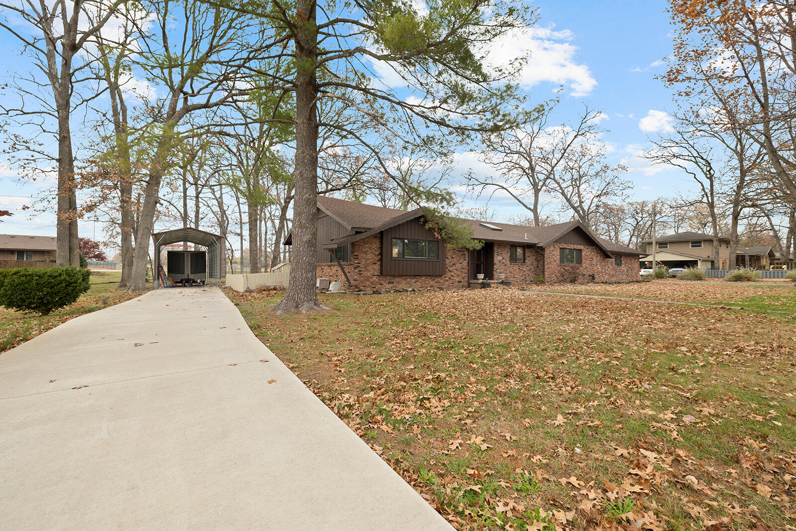 307 East Besse Street Property Photo 3