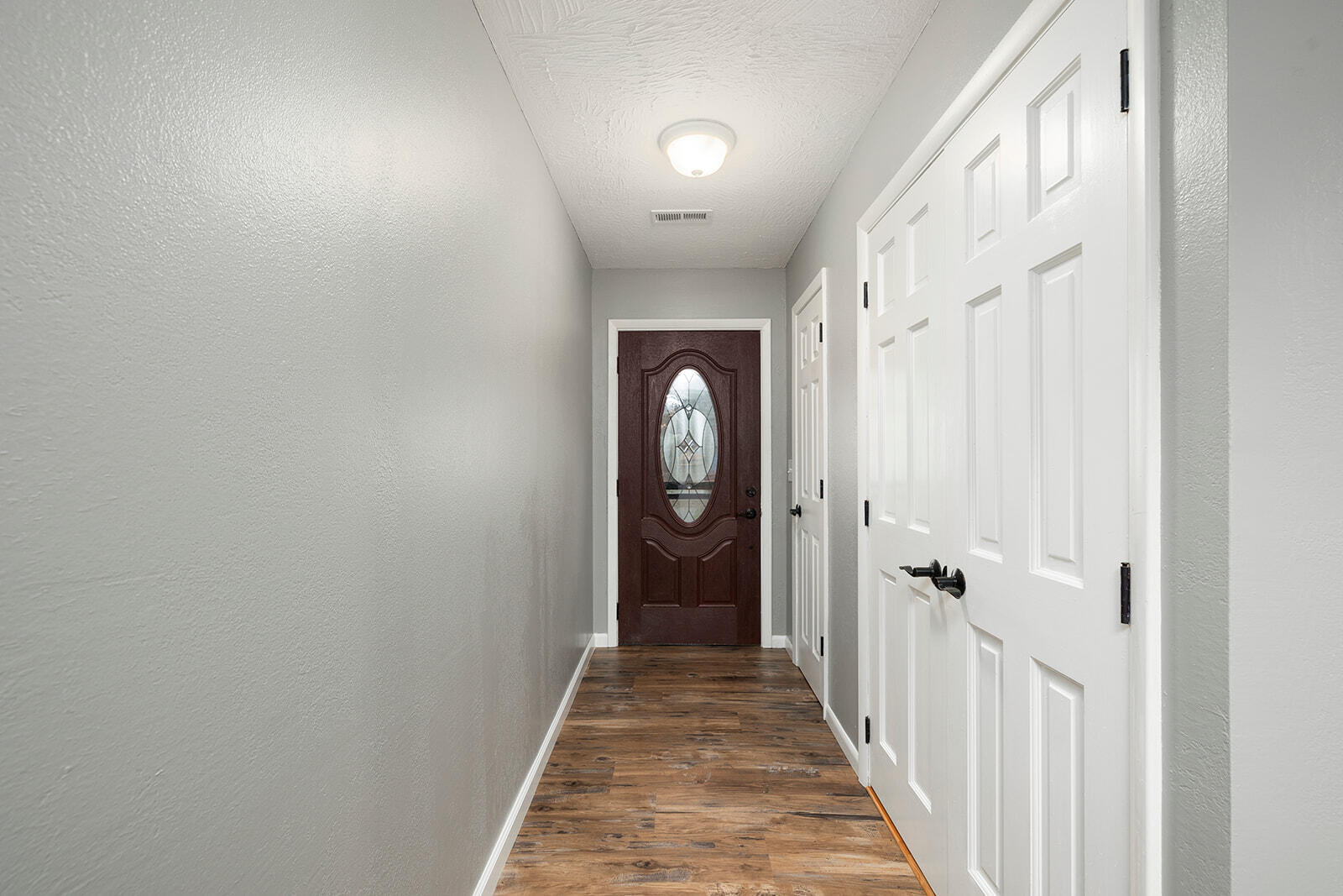 307 East Besse Street Property Photo 9