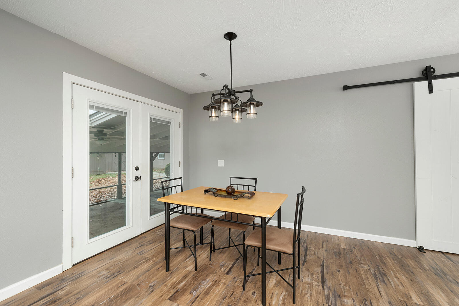 307 East Besse Street Property Photo 17