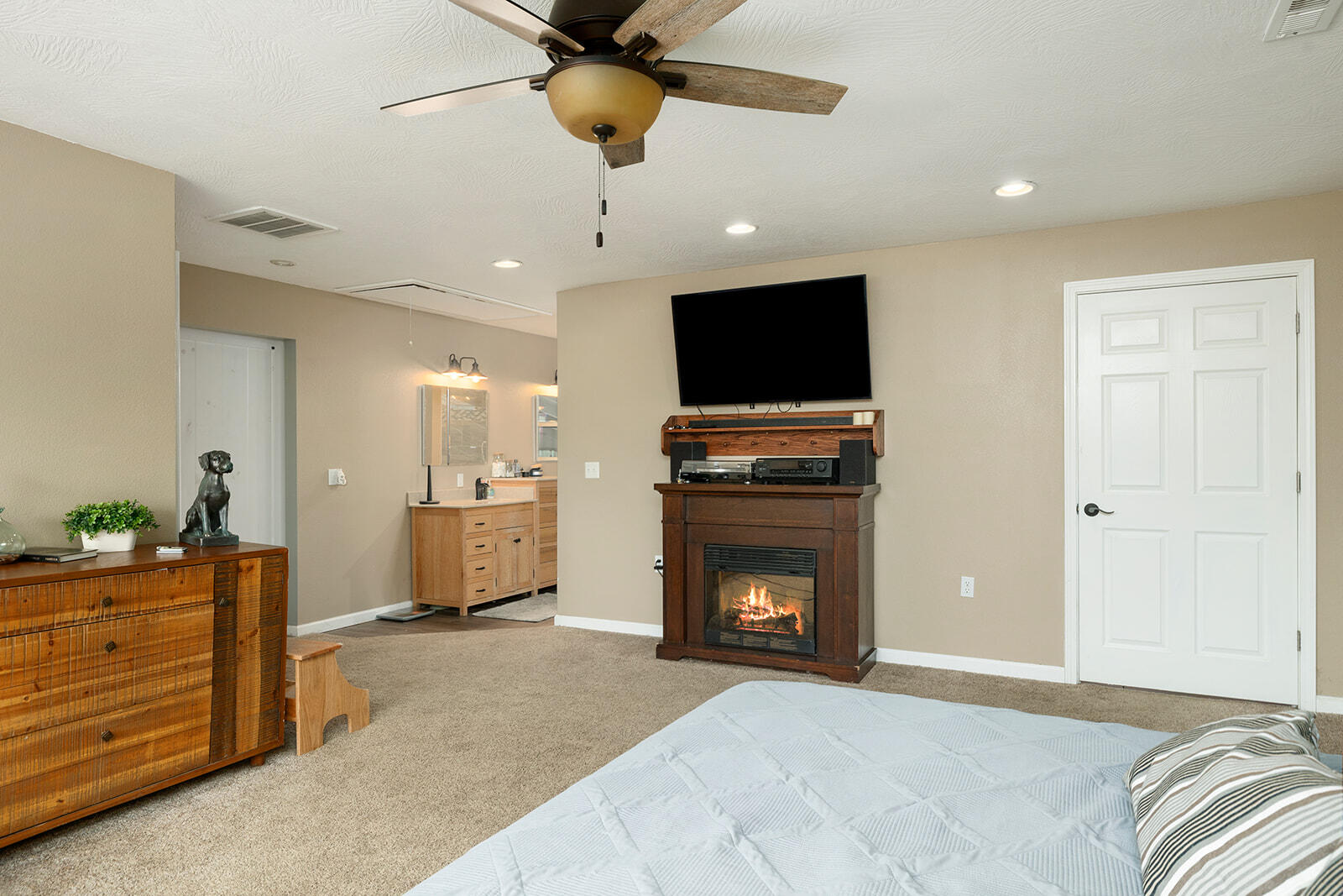 307 East Besse Street Property Photo 18