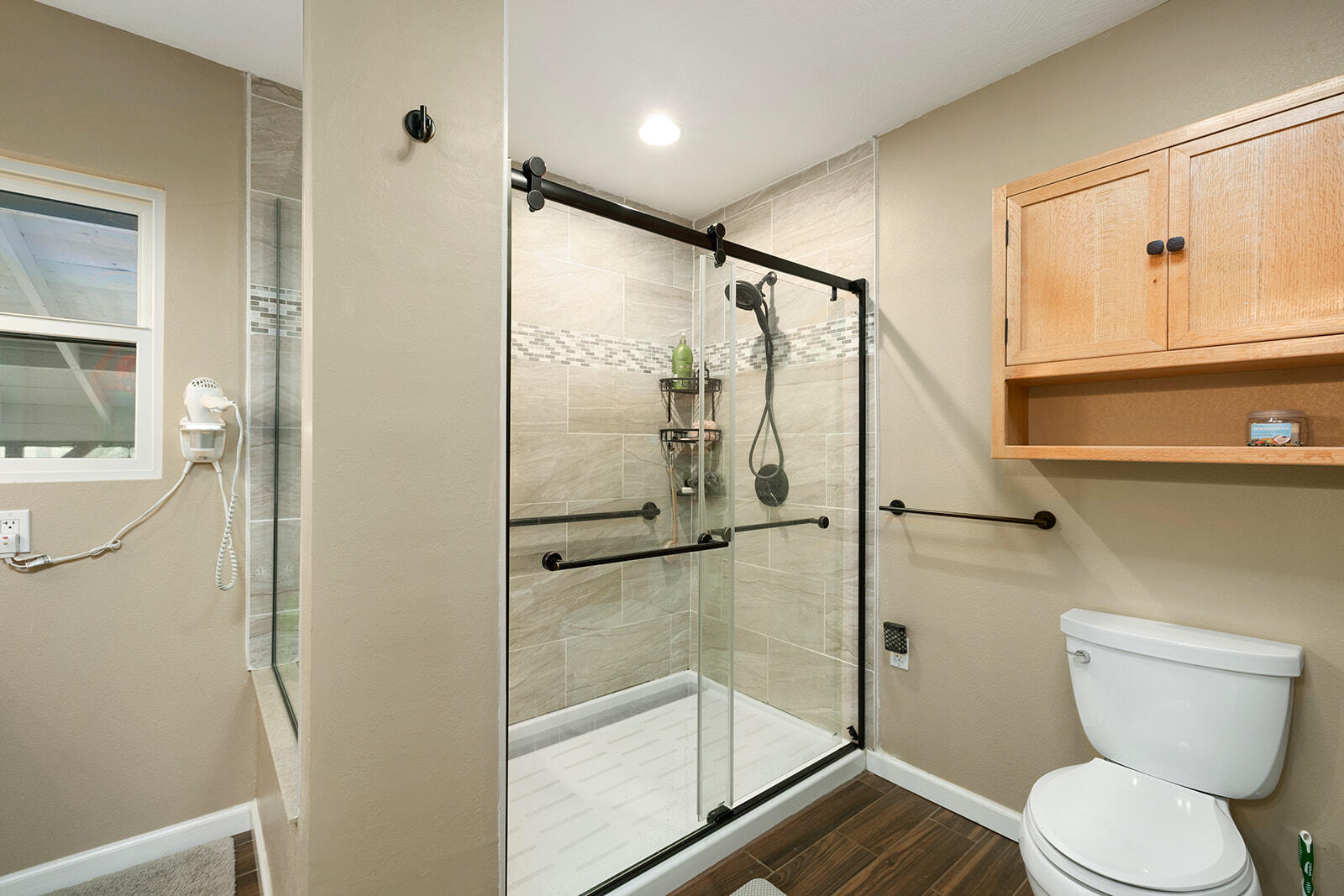 307 East Besse Street Property Photo 21