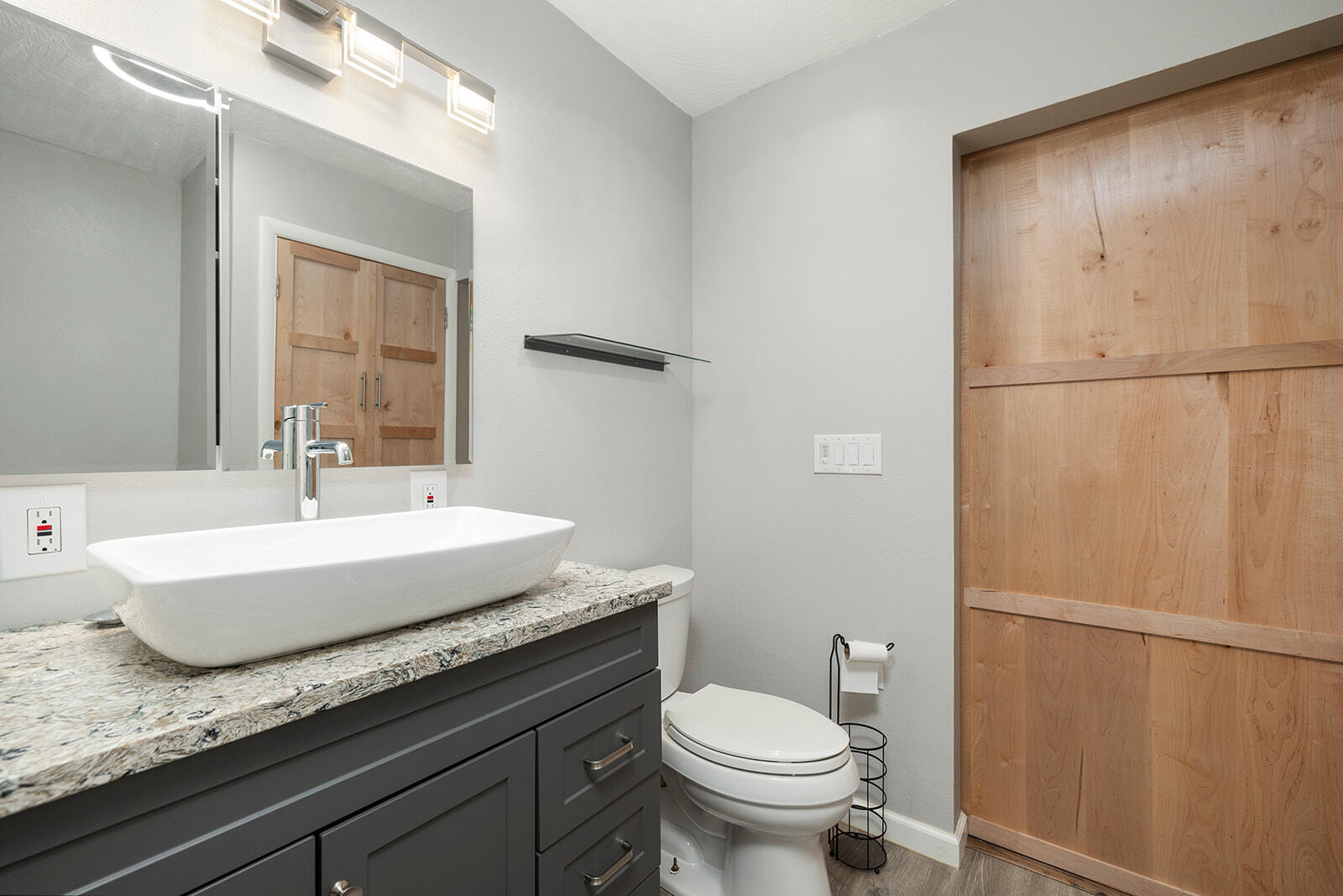 307 East Besse Street Property Photo 29