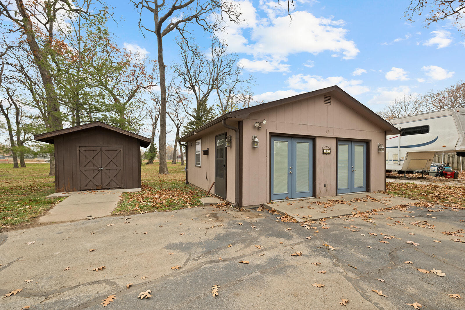 307 East Besse Street Property Photo 34
