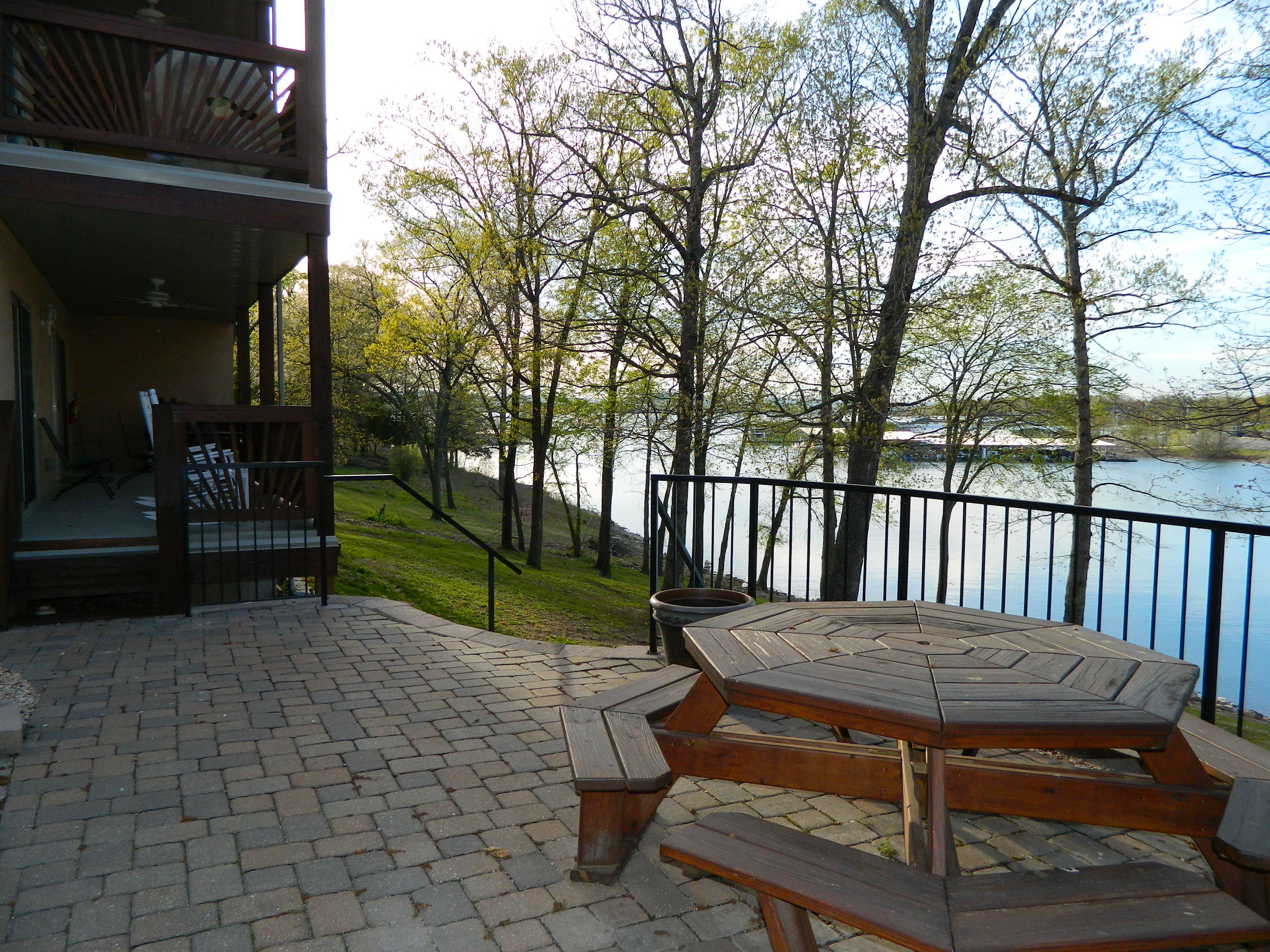 280 Tina Street Property Photo 4