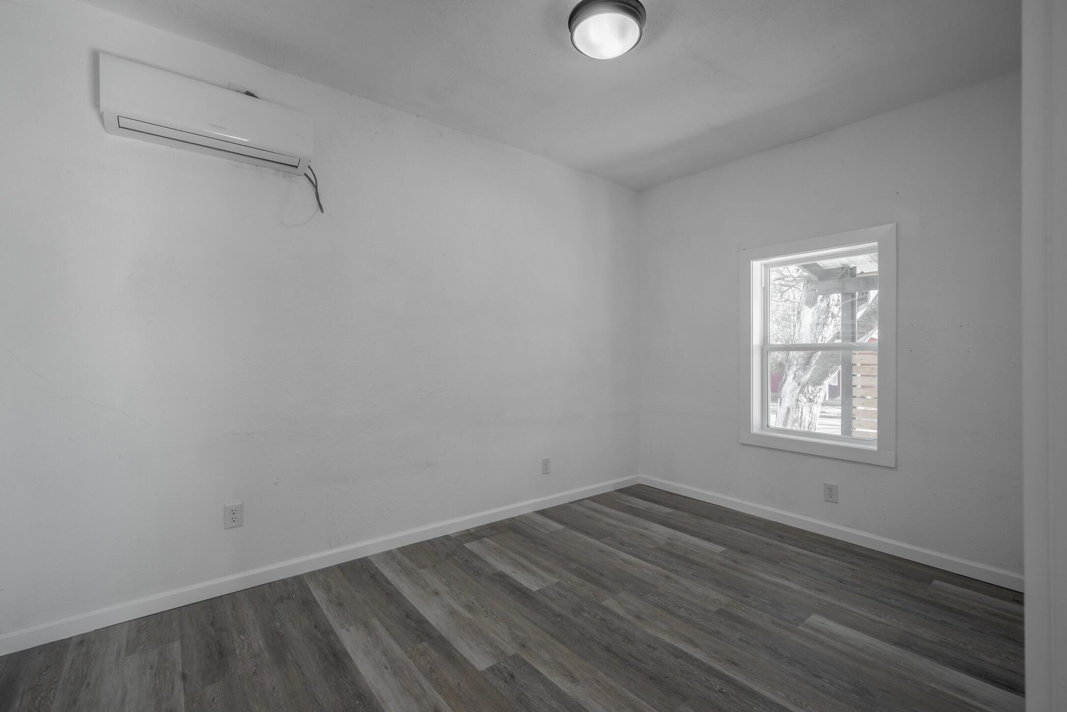 312 South Hall Street Property Photo 17
