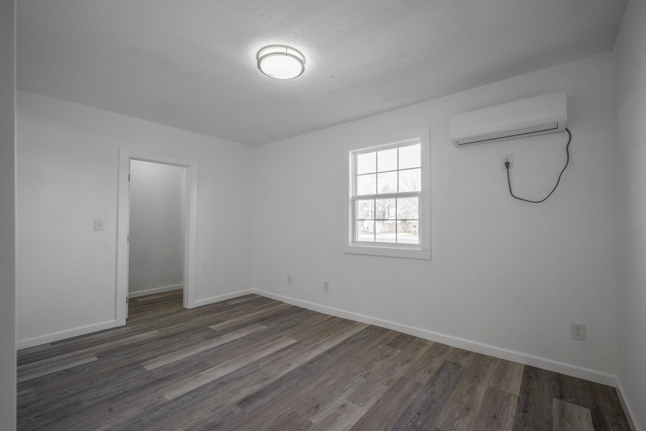 312 South Hall Street Property Photo 27