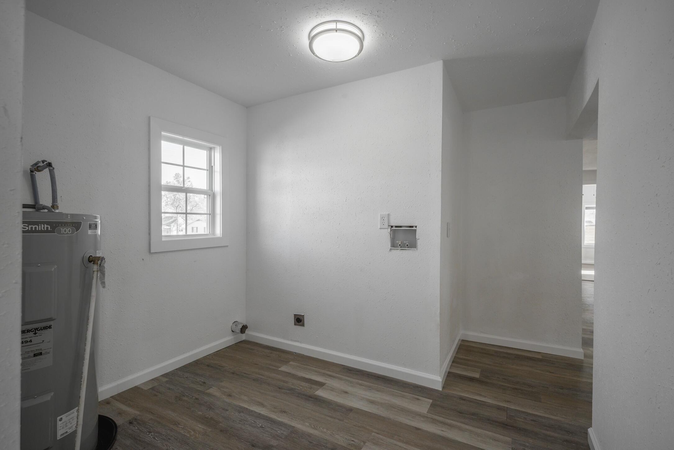 312 South Hall Street Property Photo 35