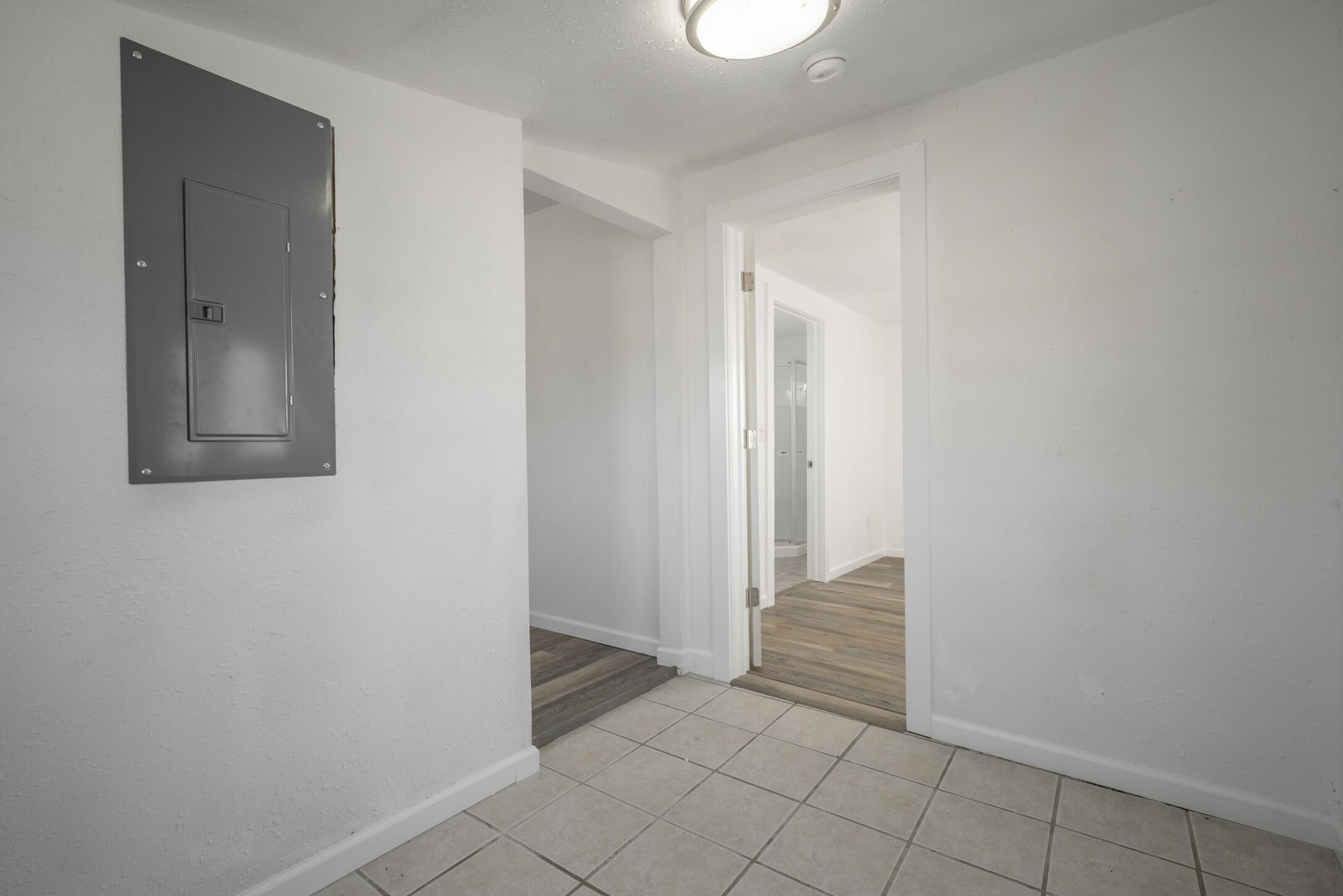 312 South Hall Street Property Photo 39