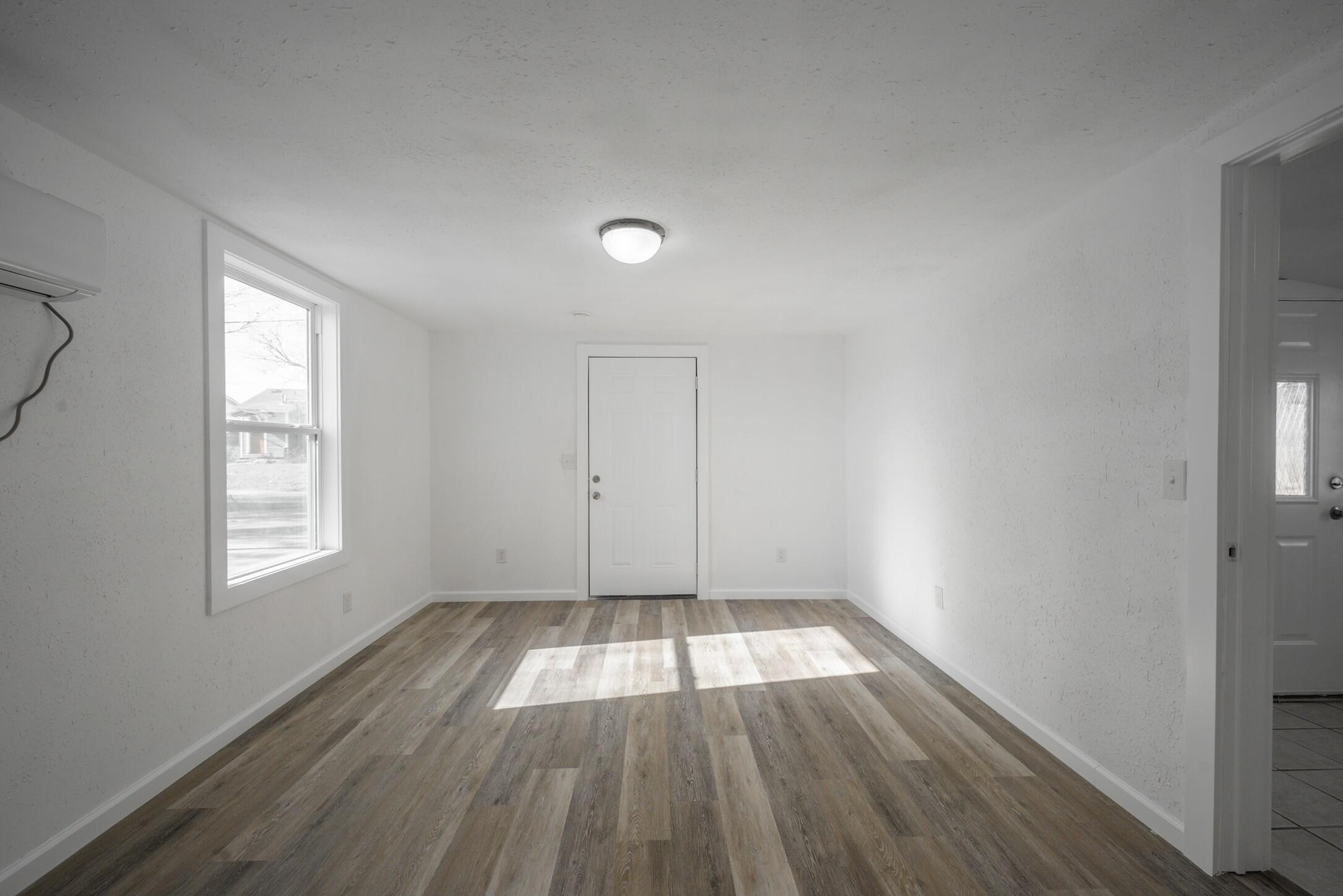 312 South Hall Street Property Photo 45