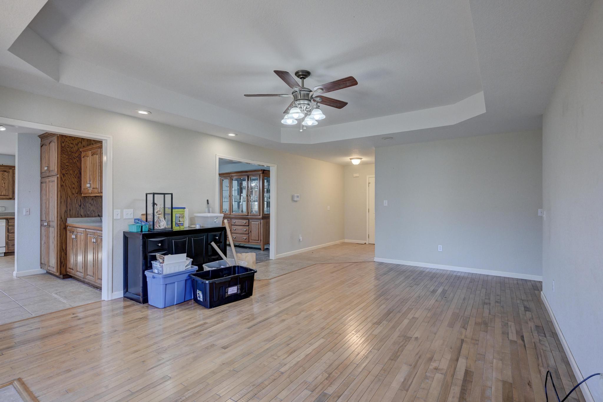 409 Ravenwood Circle Property Photo 8
