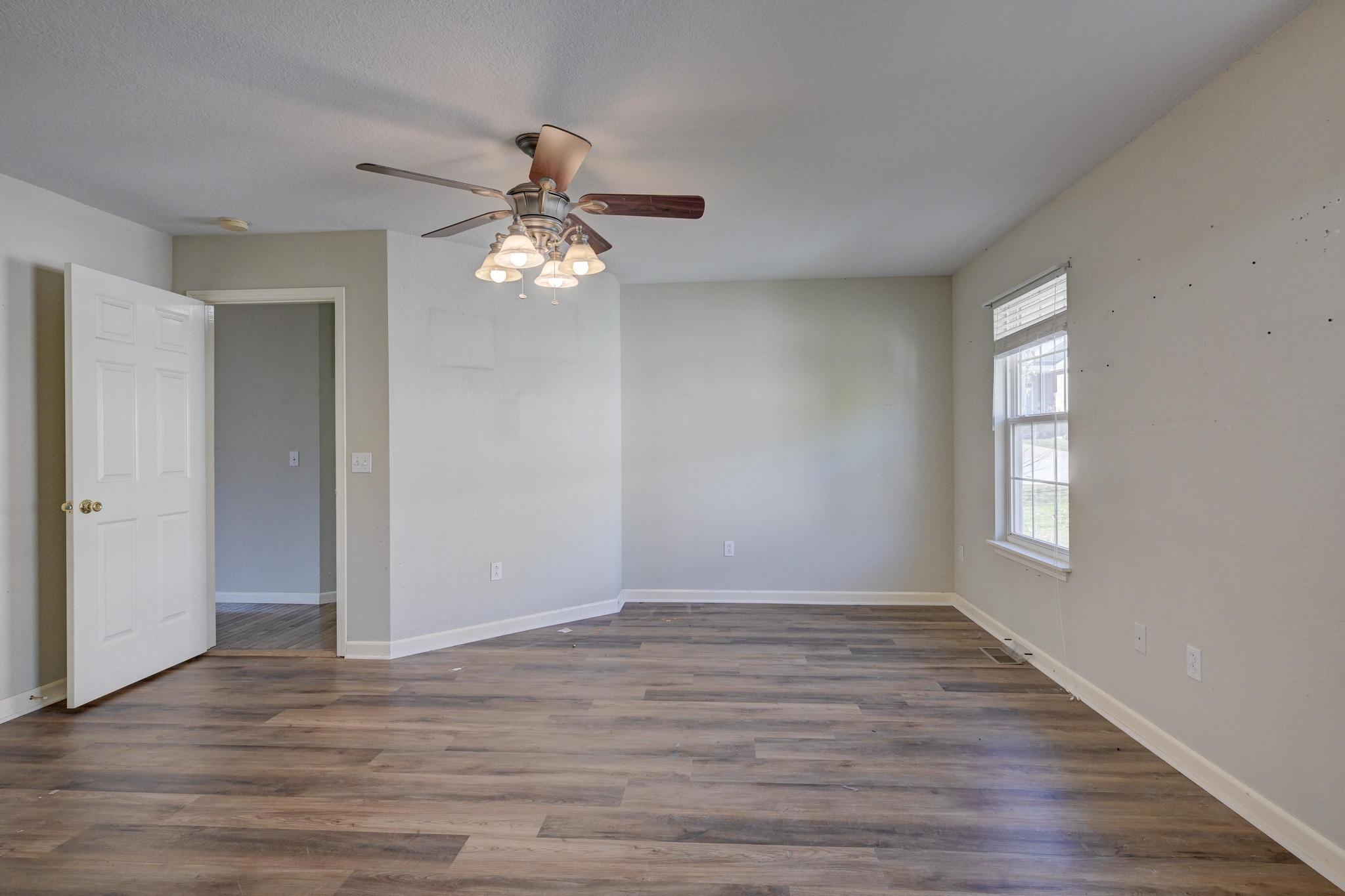 409 Ravenwood Circle Property Photo 20