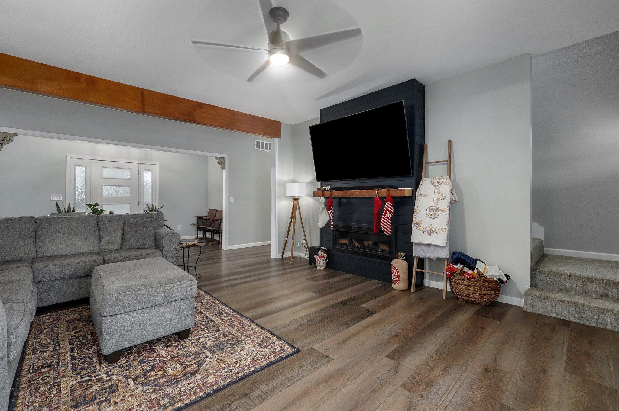 175 Ranch View Court Property Photo 7