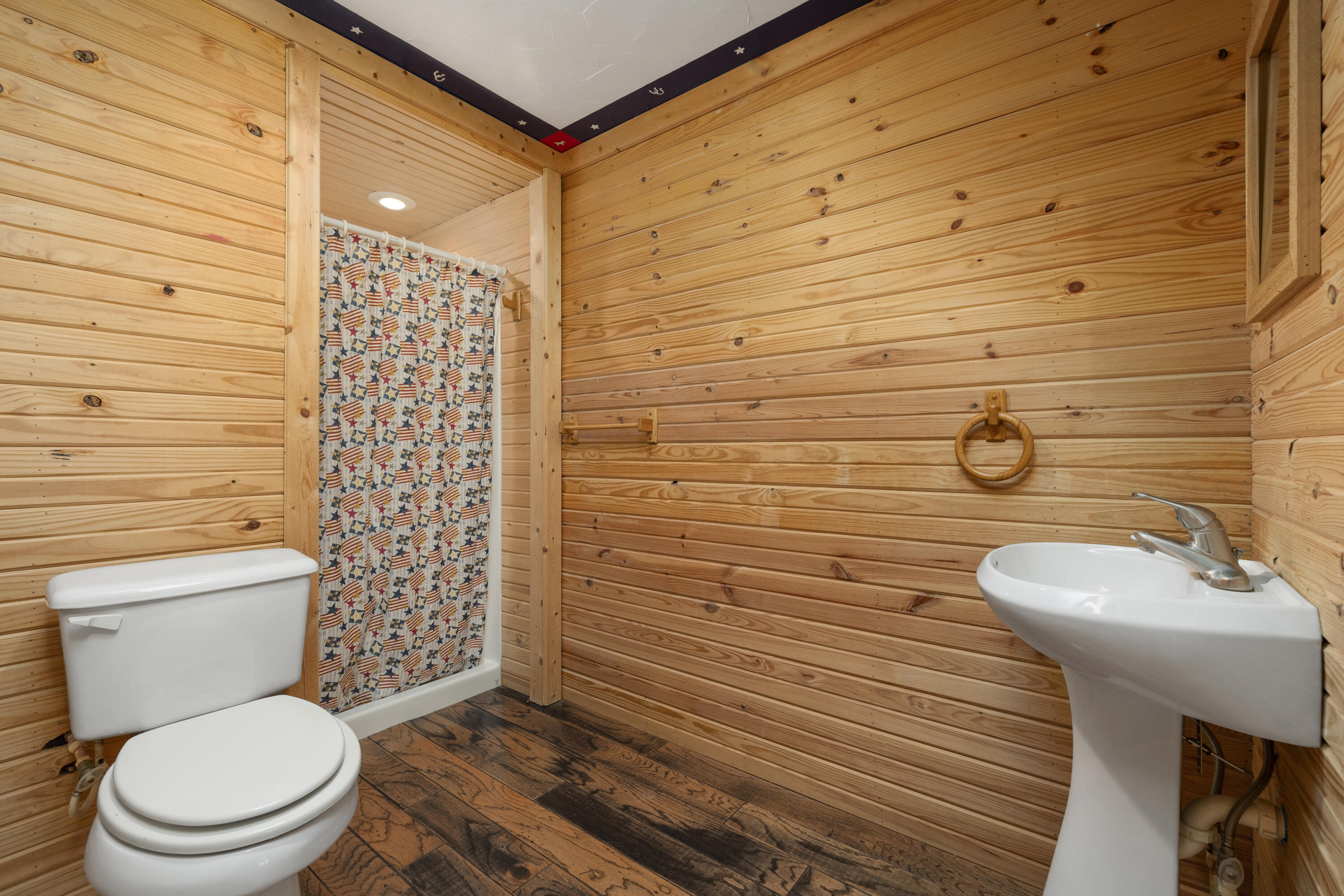 247 South Jefferson Street Property Photo 8