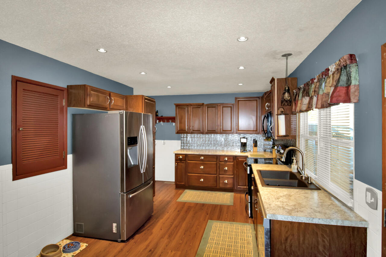 87 Hilltop Street Property Photo 24