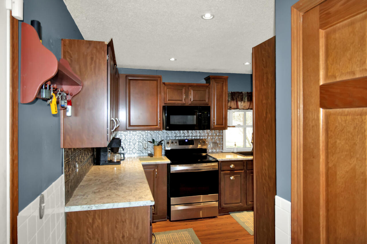 87 Hilltop Street Property Photo 25