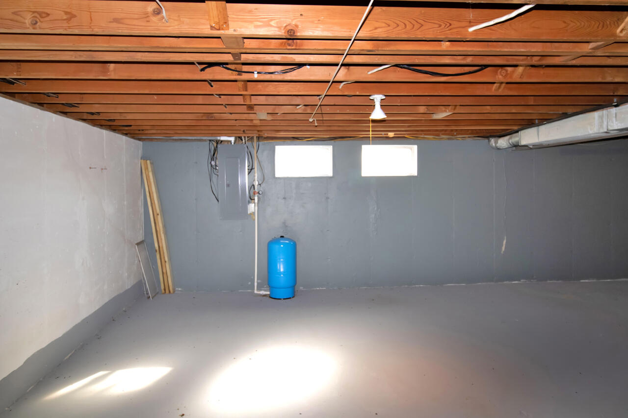 87 Hilltop Street Property Photo 42