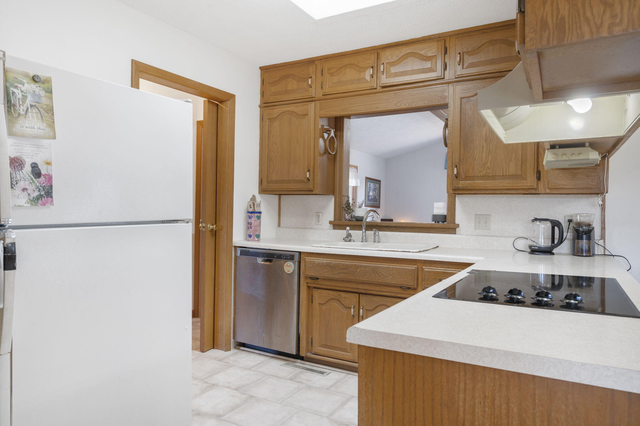 364 West Road Property Photo 11