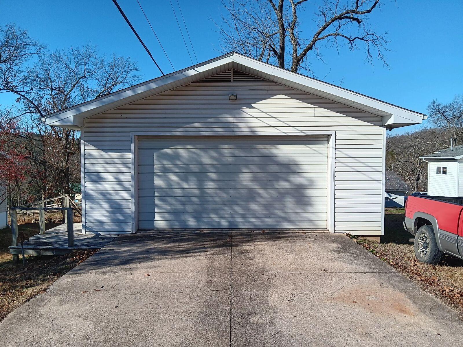 364 West Road Property Photo 26