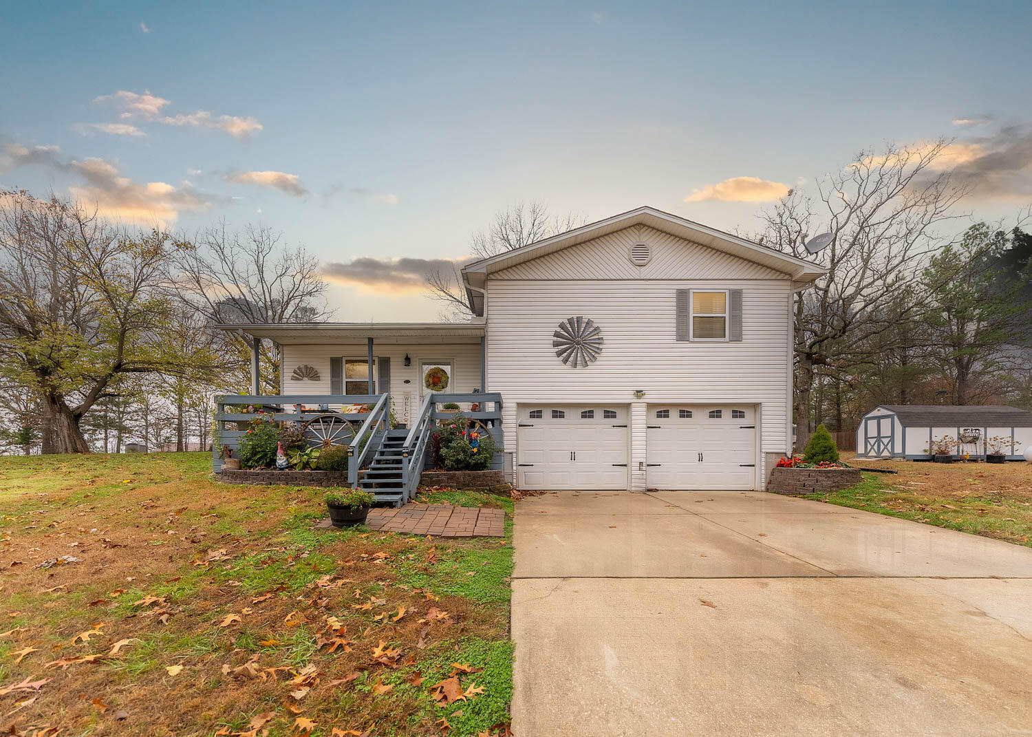 Fox Glen Real Estate Listings Main Image
