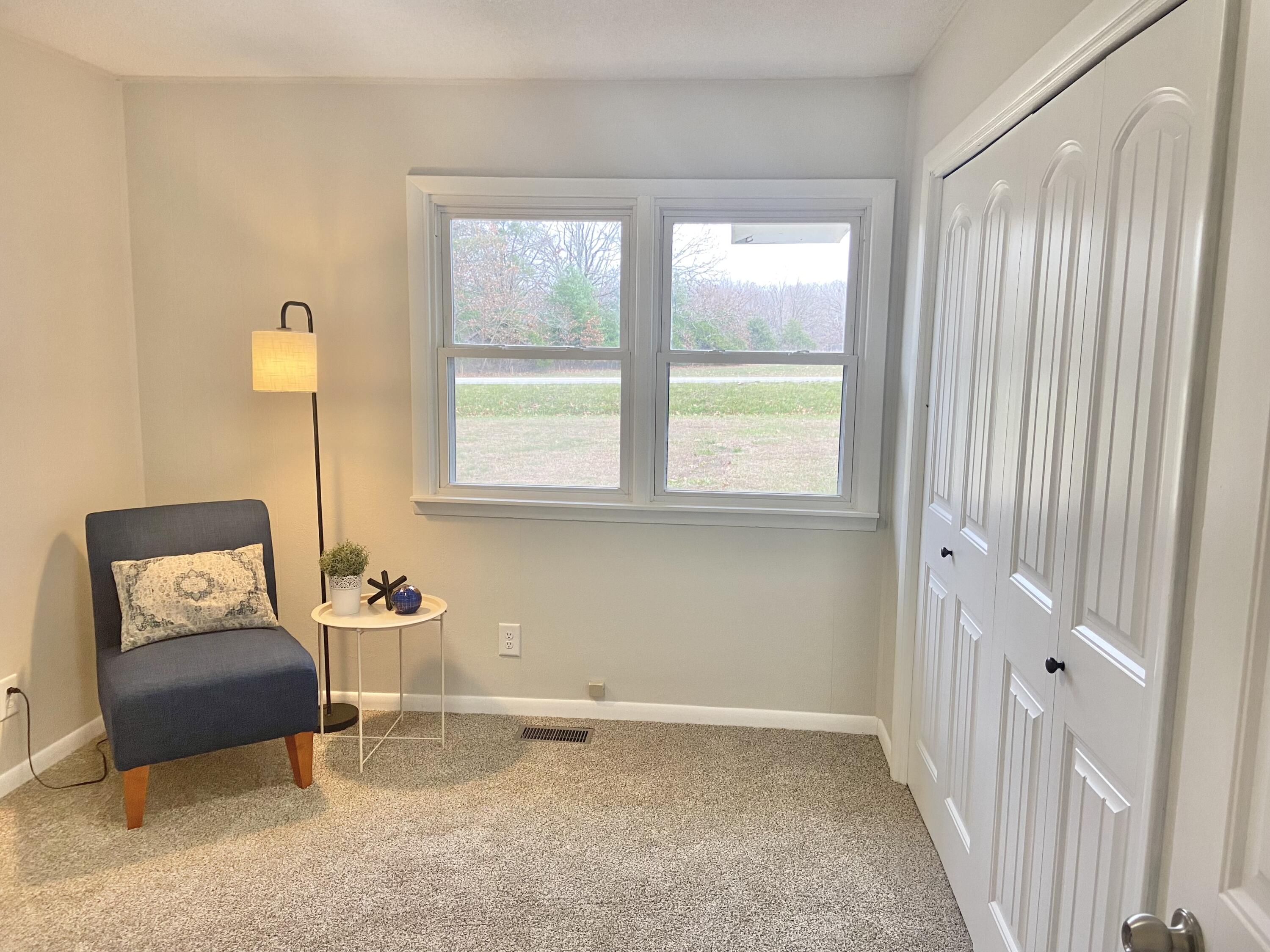 279 West Highway B Property Photo 10