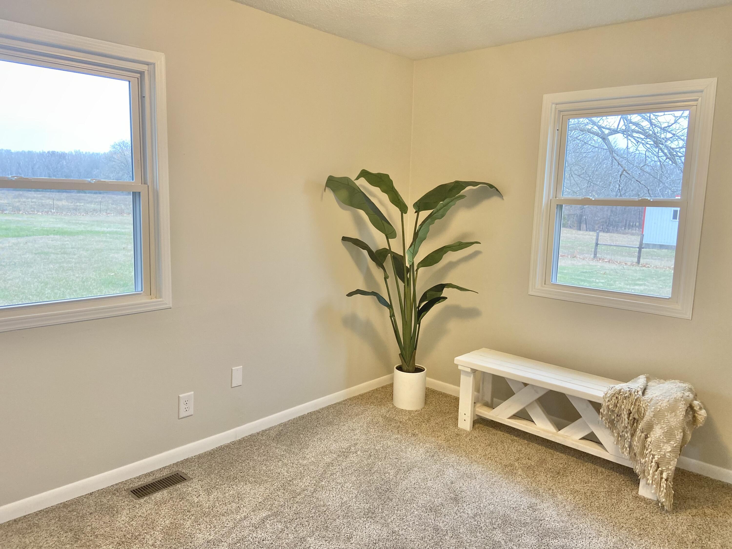 279 West Highway B Property Photo 12