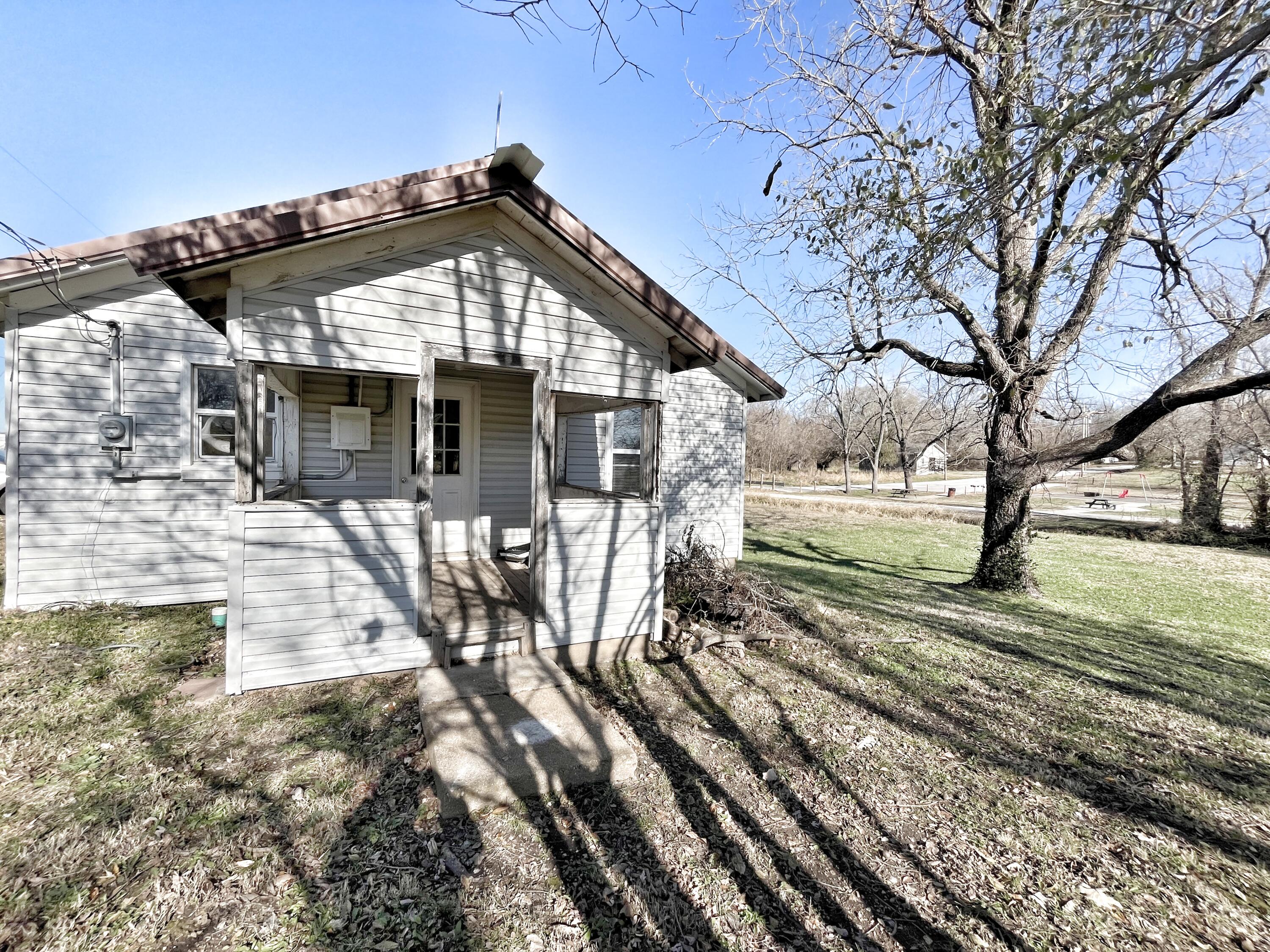 310 North Hickory Street Property Photo 4