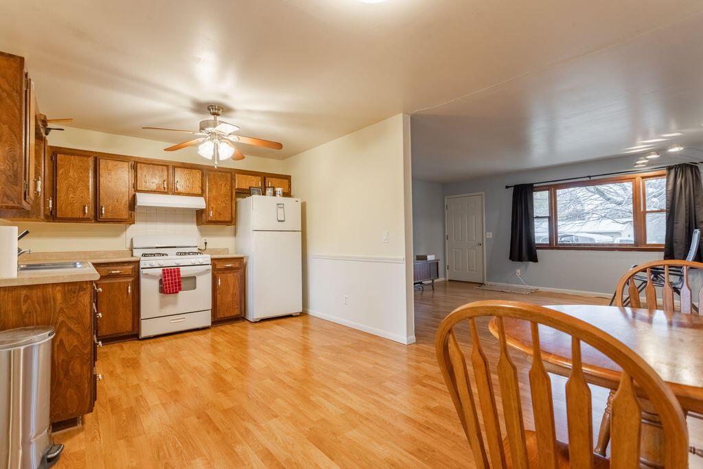 1101 South Griffith Avenue Property Photo 10