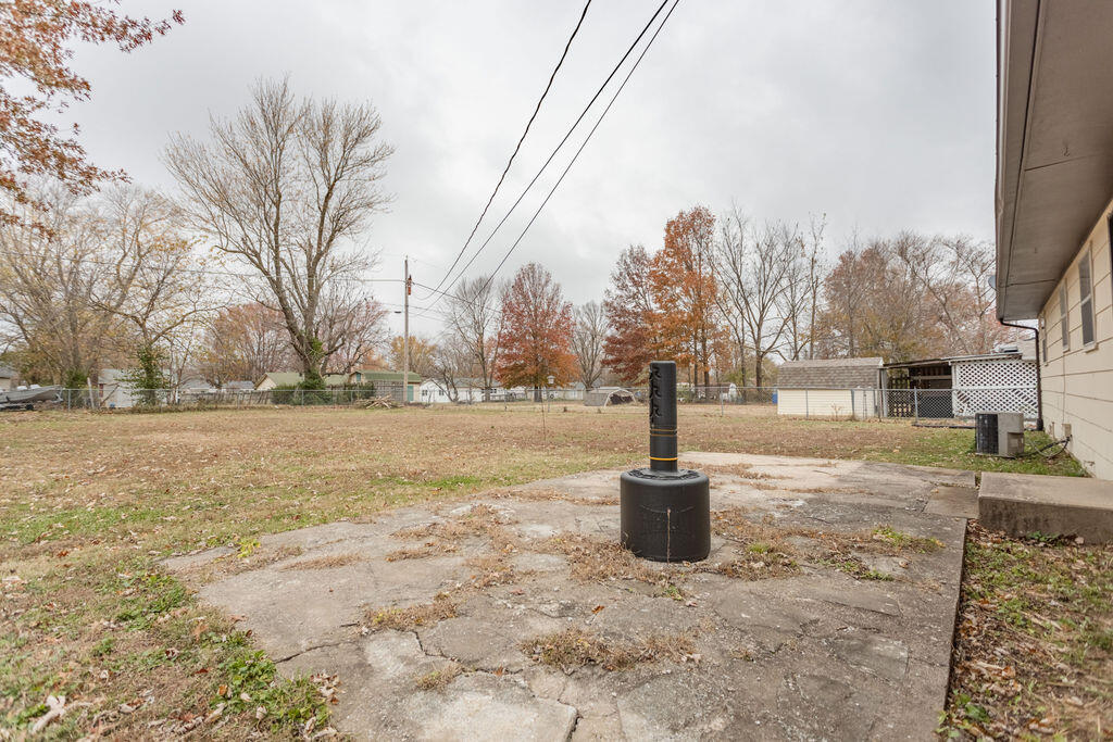 1101 South Griffith Avenue Property Photo 23