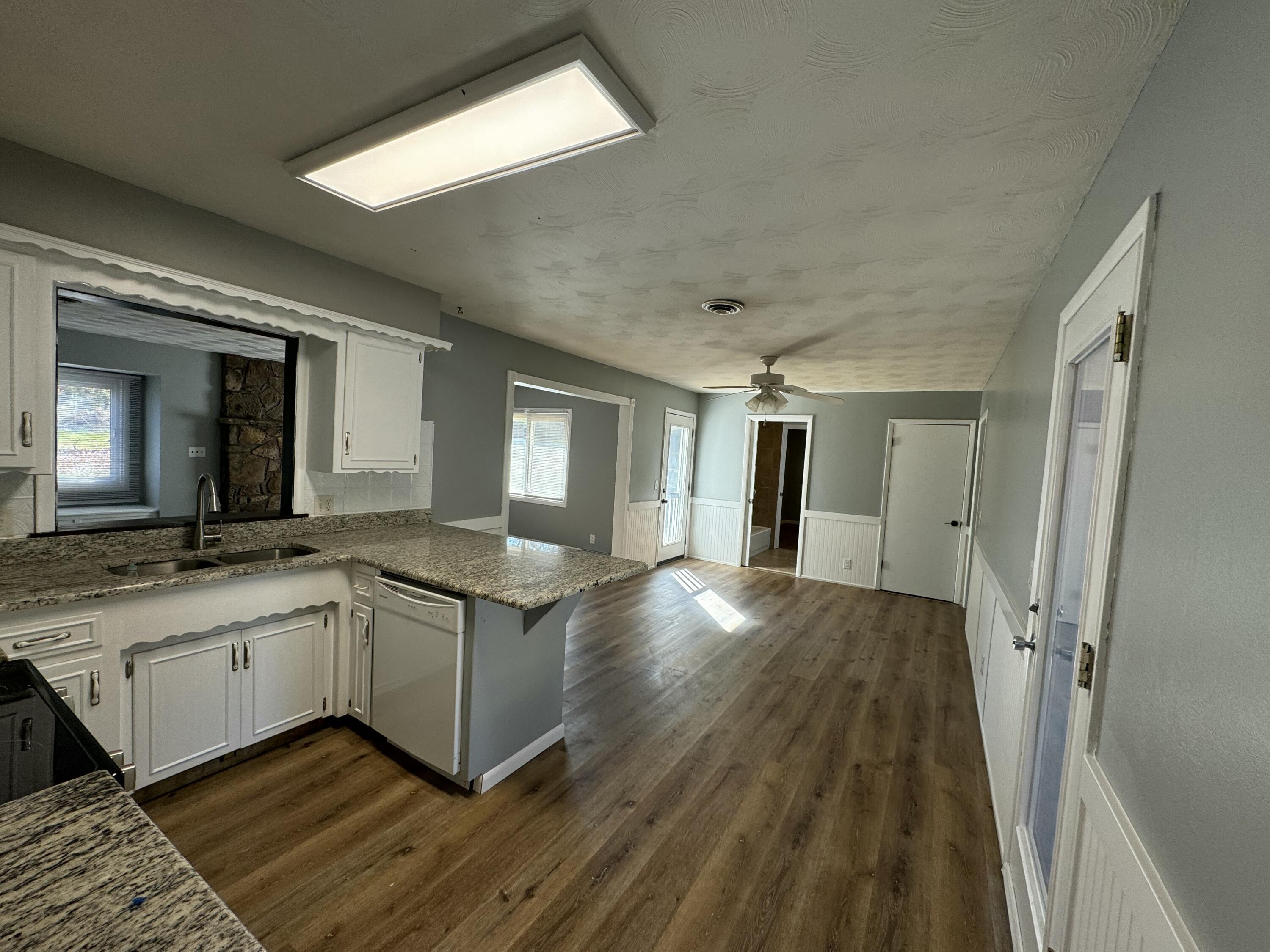 2456 North Clayton Avenue Property Photo 4