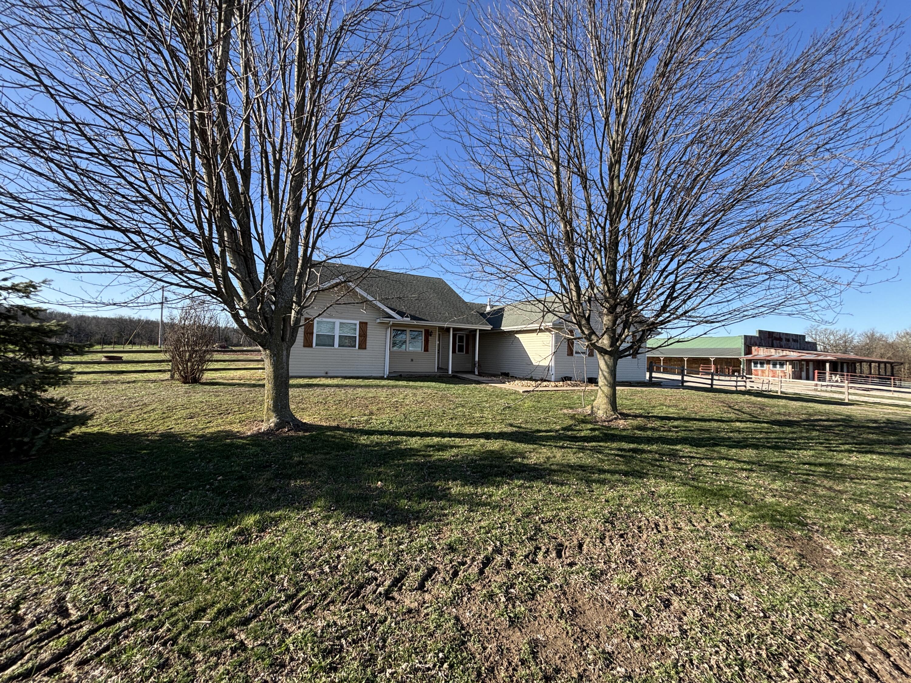 15144 Highway 97 Property Photo 5