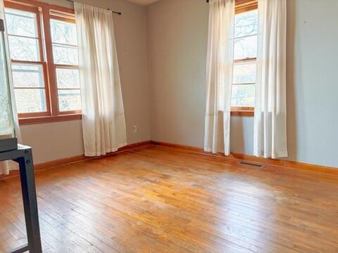 716 Terrace Place Property Photo 6