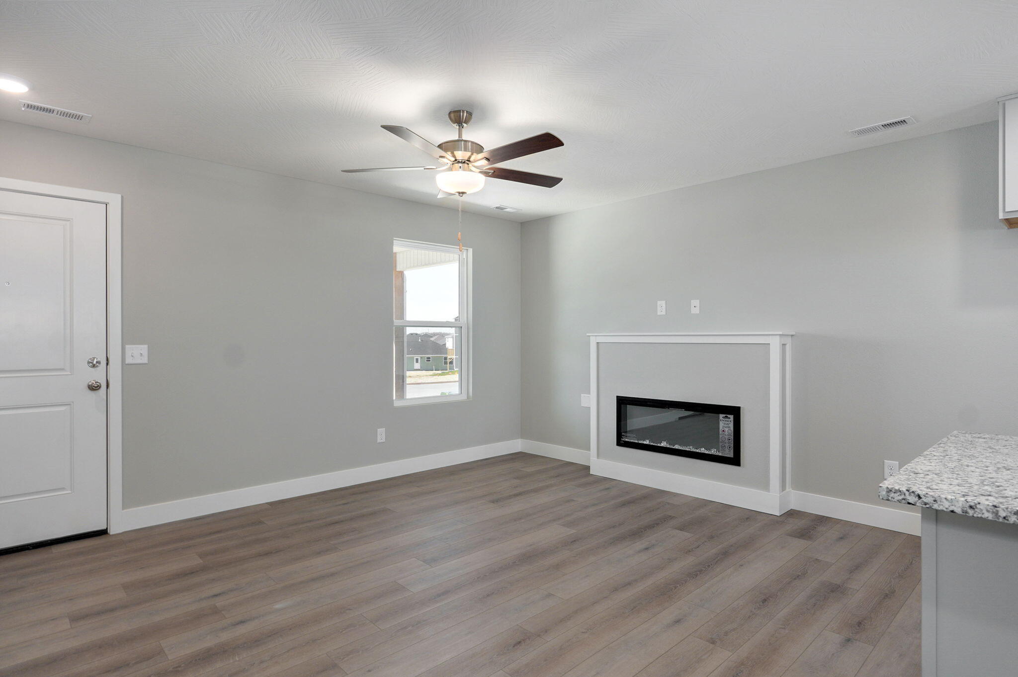 1741 East Macon Street Property Photo 8